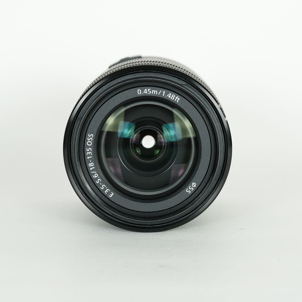 SONY E 18-135mm F3.5-5.6 OSS SEL18135