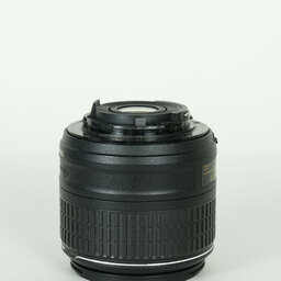 Nikon AF-S DX NIKKOR 18-55mm f3.5-5.6G VR II