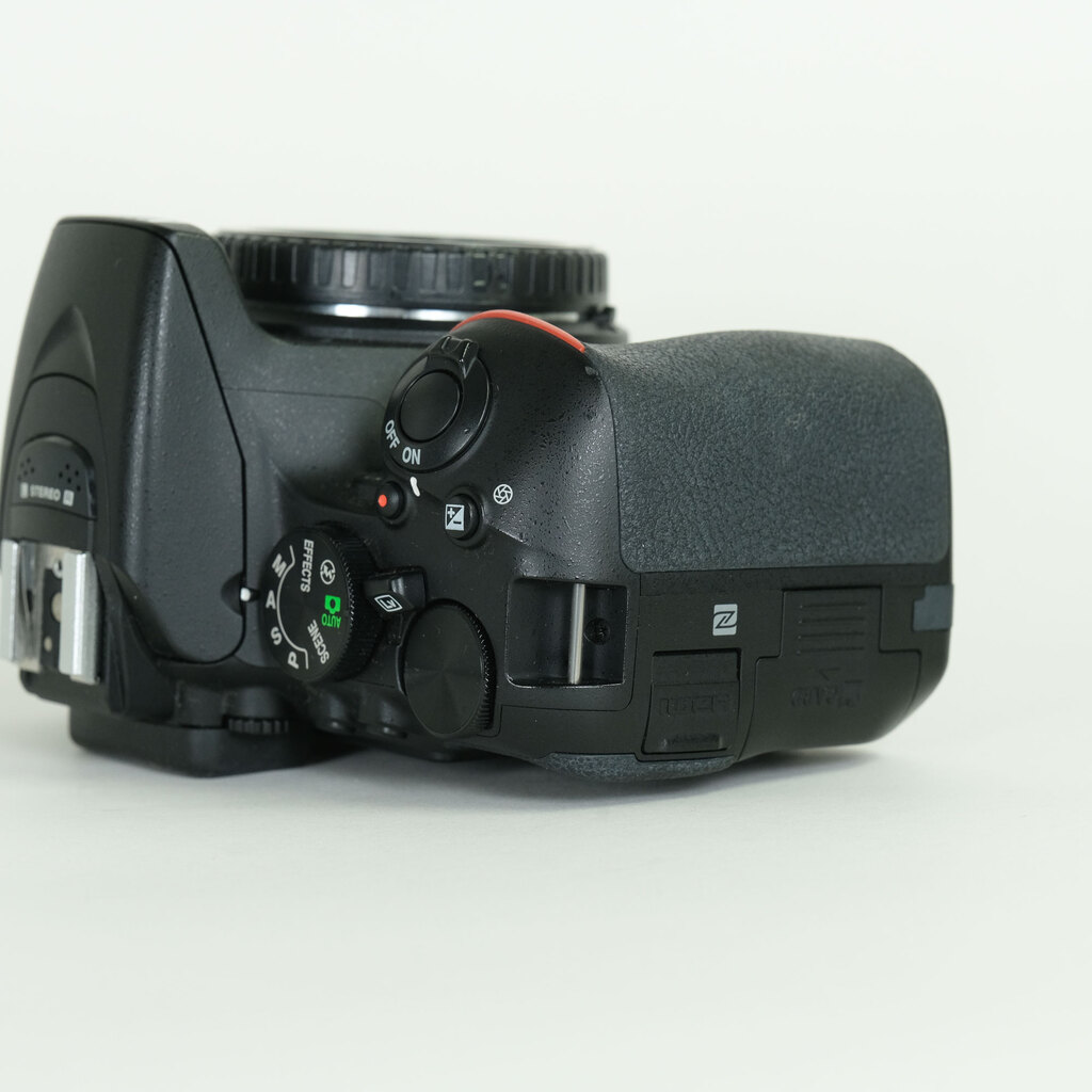 Nikon D5600