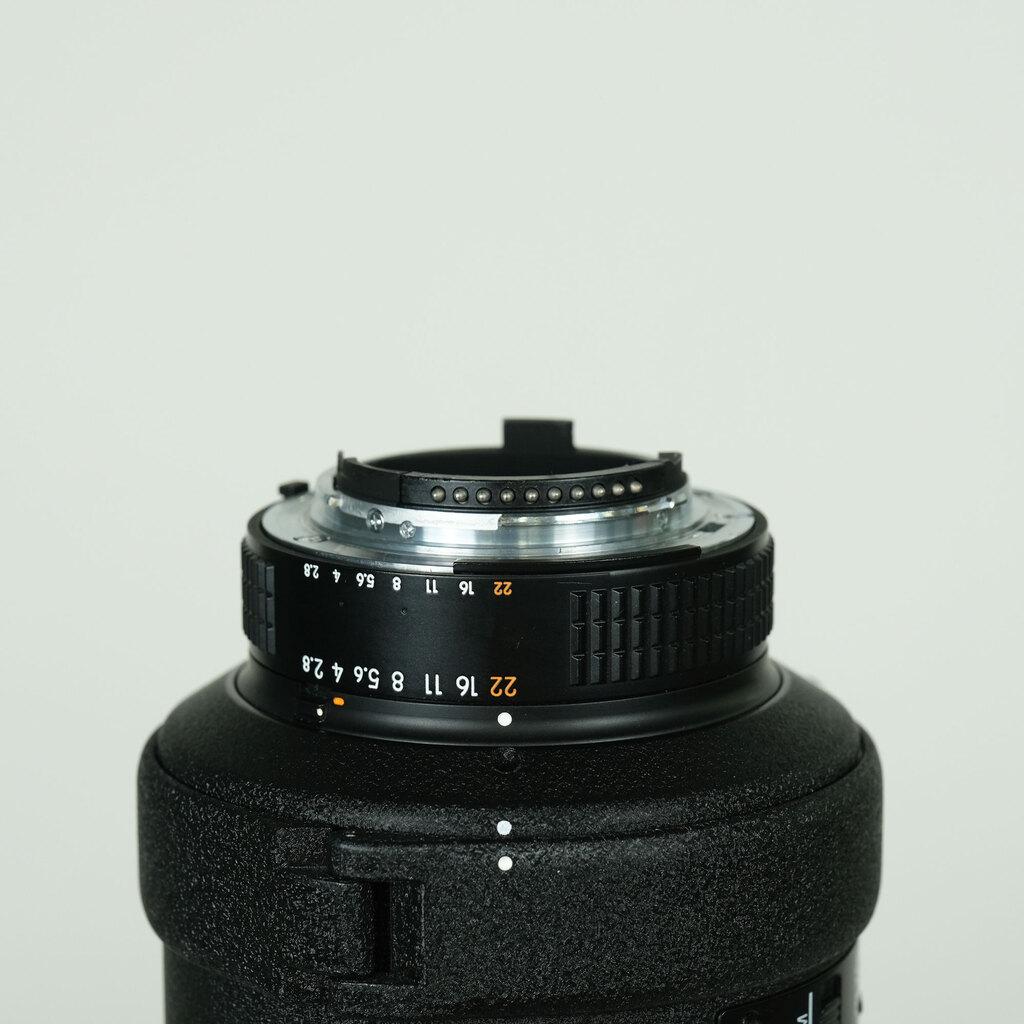 Nikon AF ED 80-200mm F2.8 D ブラック