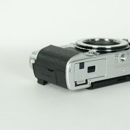 OLYMPUS PEN E-P7