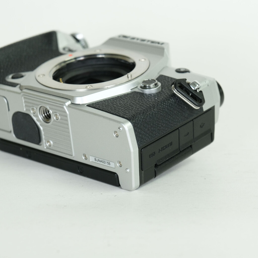 OM SYSTEM OM-5