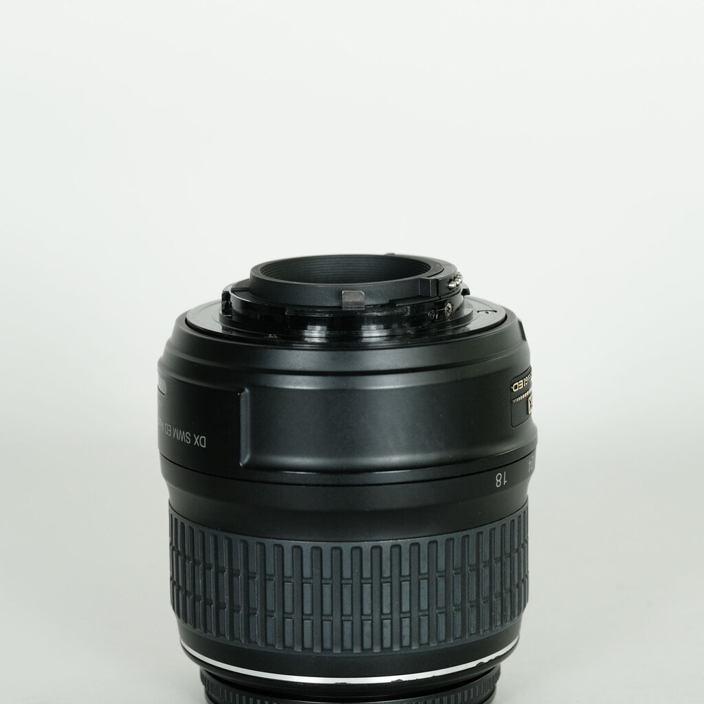 Nikon AF-S DX NIKKOR 18-55mm f3.5-5.6G VR II