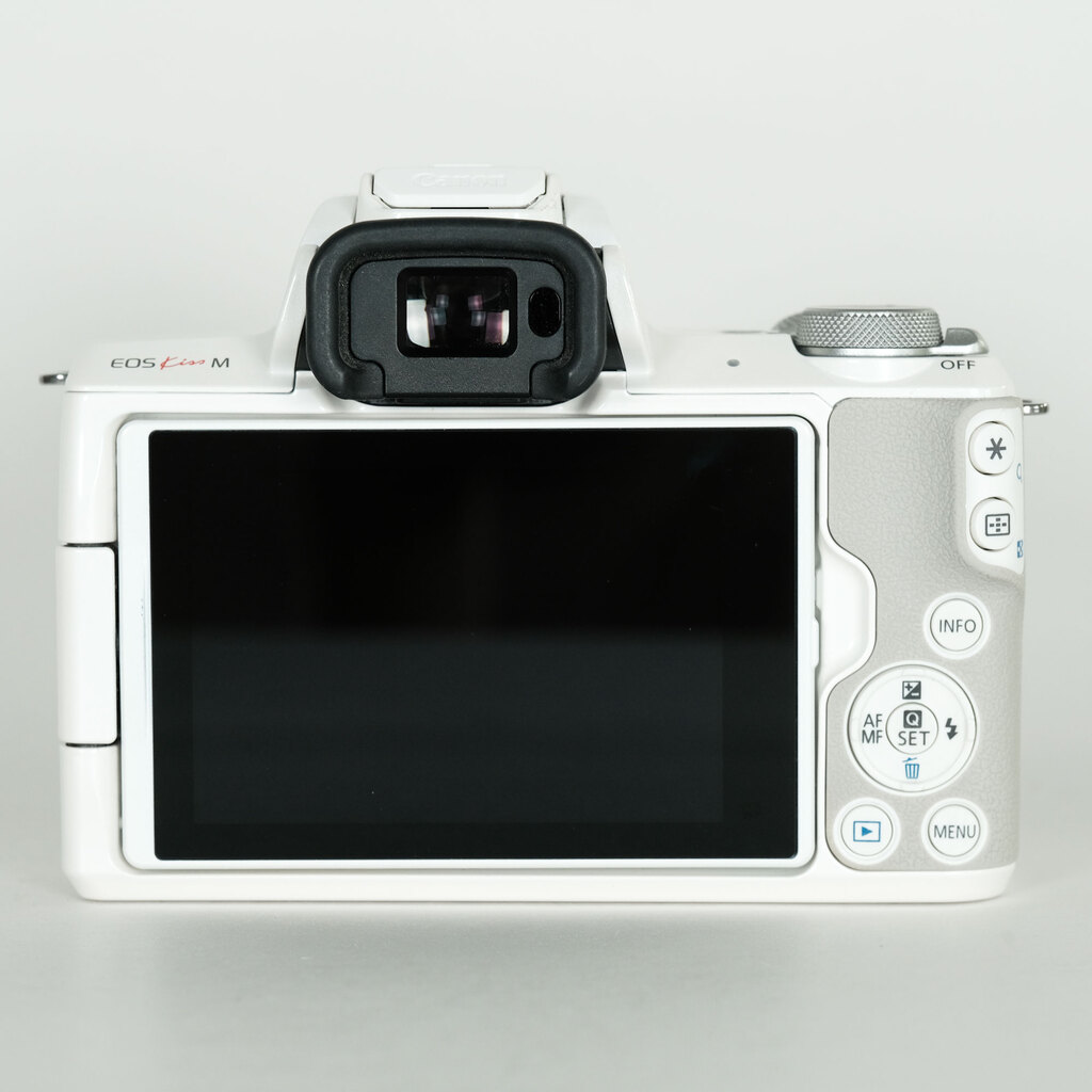 Canon EOS Kiss M