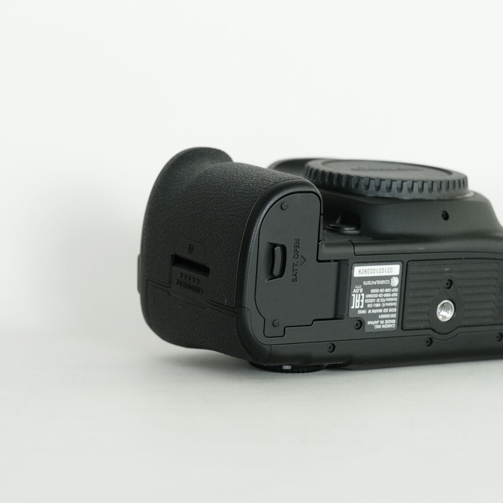 Canon EOS 5D Mark IV