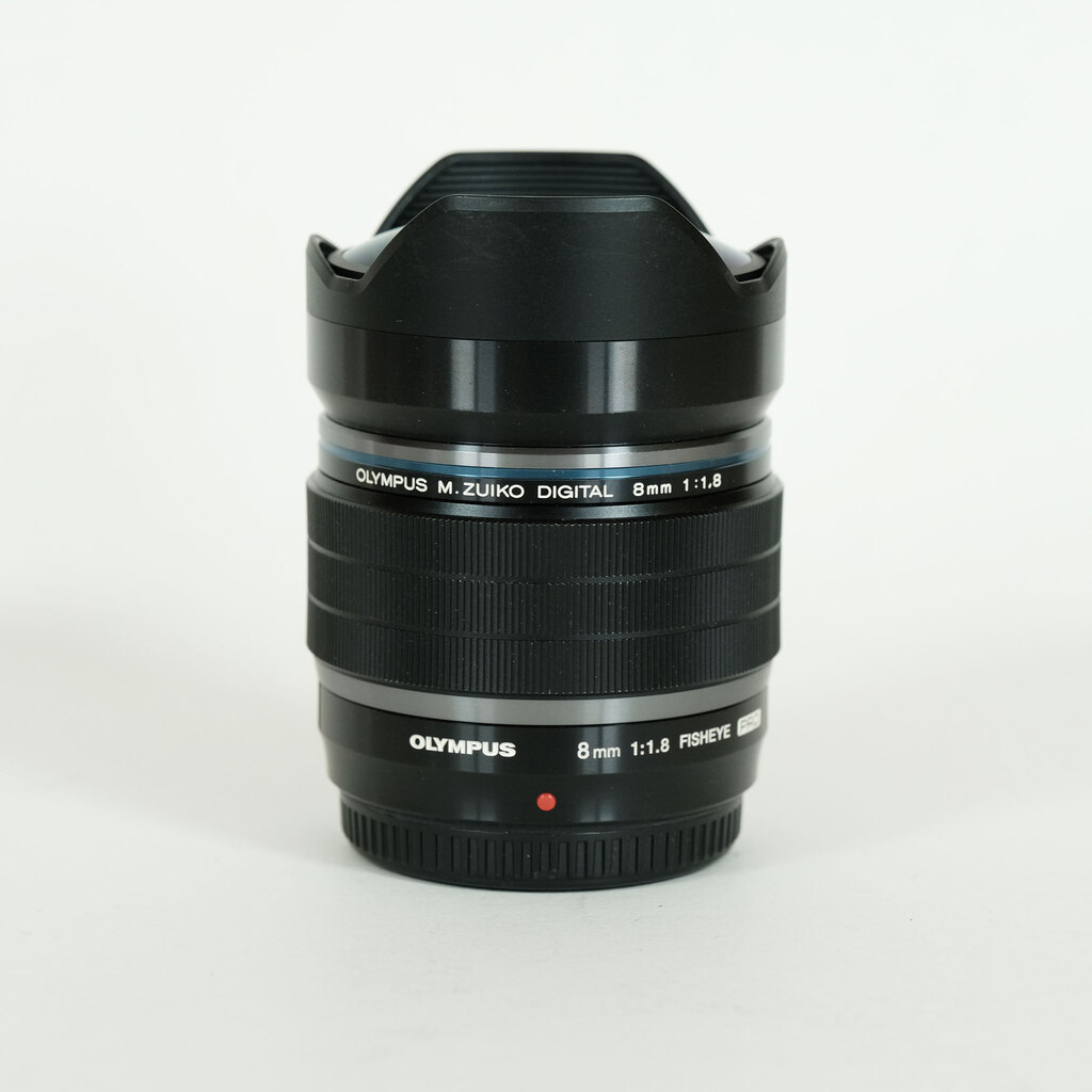OLYMPUS M.ZUIKO DIGITAL ED 8mm F1.8 Fisheye PRO