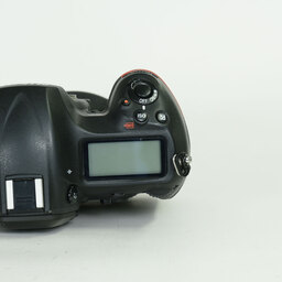 Nikon D5