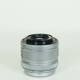 OLYMPUS M.ZUIKO DIGITAL 14-42mm F3.5-5.6IIR シルバー