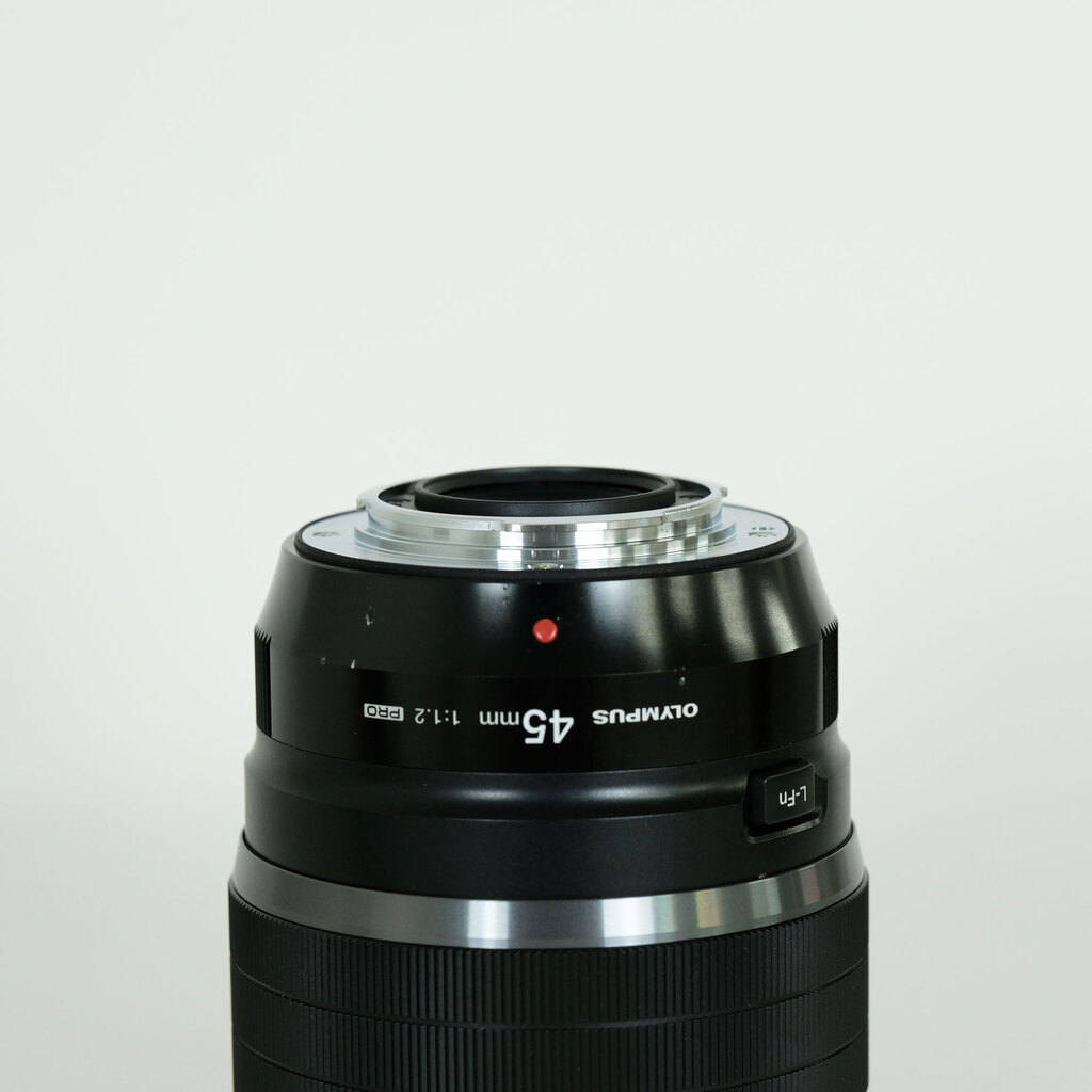 OLYMPUS M.ZUIKO DIGITAL ED 45mm F1.2 PRO