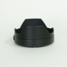 Panasonic LEICA DG VARIO-ELMARIT 12-60mm / F2.8-4.0 ASPH. / POWER O.I.S. Panasonic LEICA DG VARIO-ELMARIT 12-60mm / F2.8-4.0 ASPH. / POWER O.I.S.