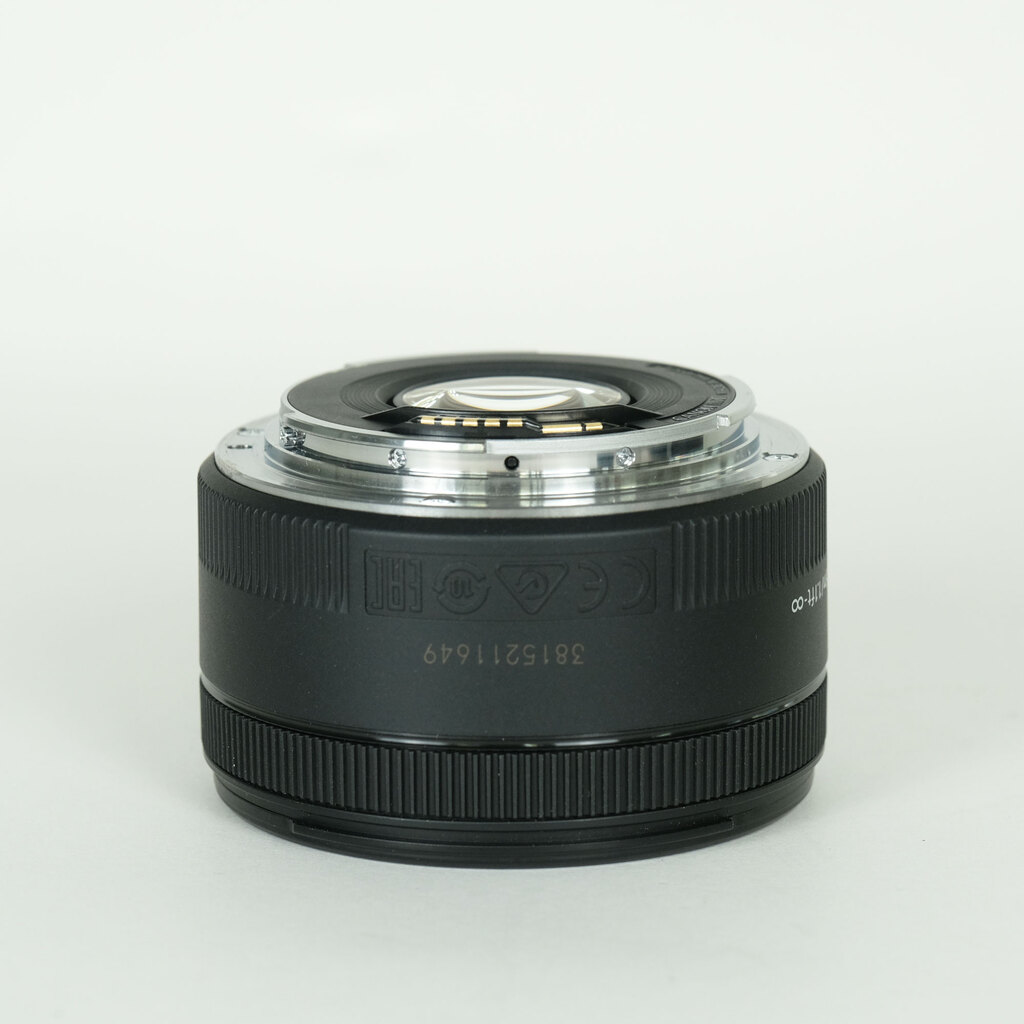 Canon EF50mm F1.8 STMの出品 | ONE SCENE（ワンシーン）