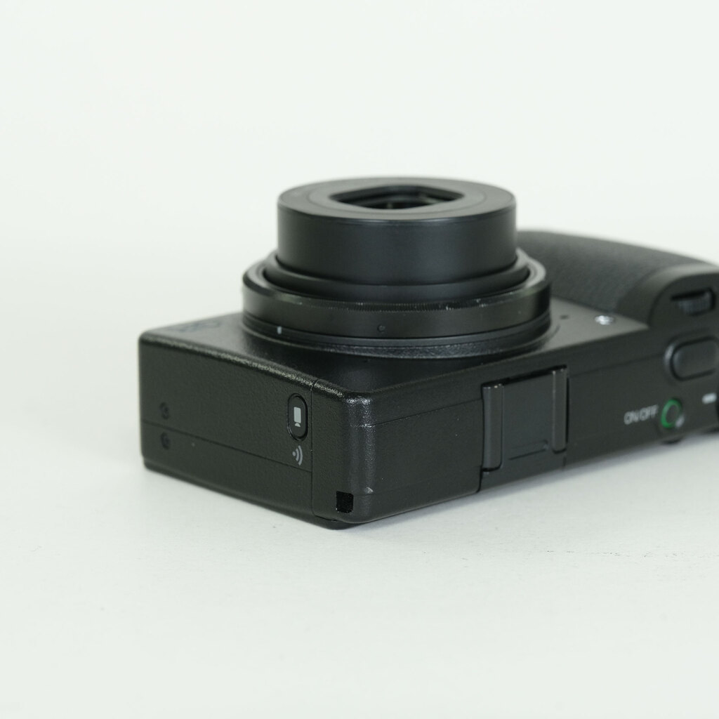 RICOH GR IIIx RICOH GR IIIx