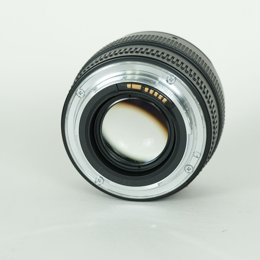 Canon EF50mm F1.4 USMの出品 | ONE SCENE（ワンシーン）