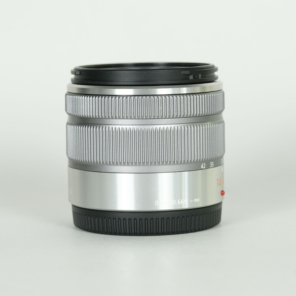 Panasonic LUMIX G VARIO 14-42mm F3.5-5.6 ASPH./MEGA O.I.S.