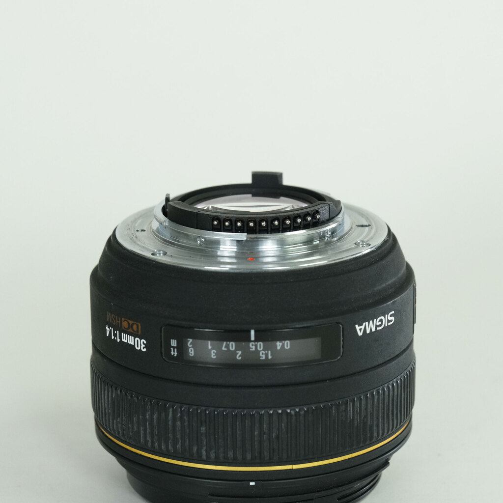 SIGMA 30mm F1.4EX DC HSM (ニコンF用)