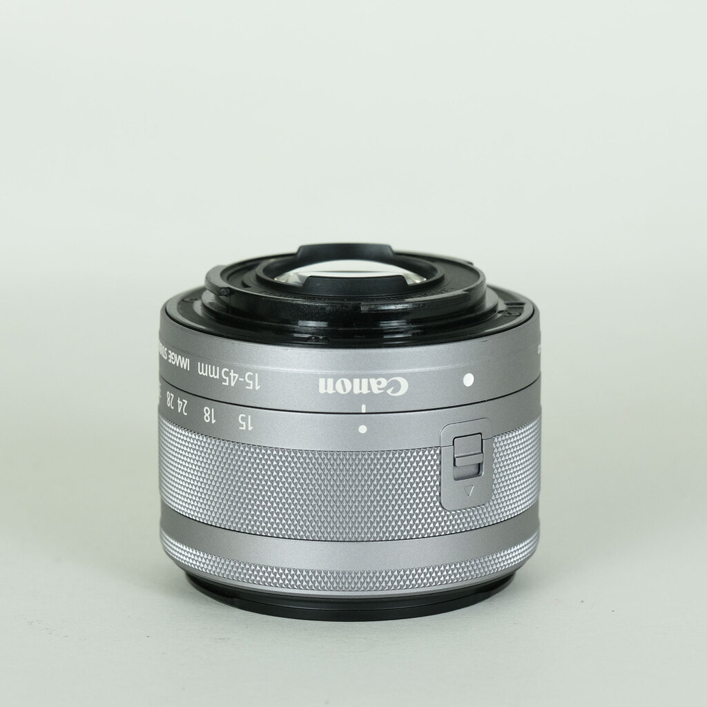 Canon EF-M15-45mm F3.5-6.3 IS STM