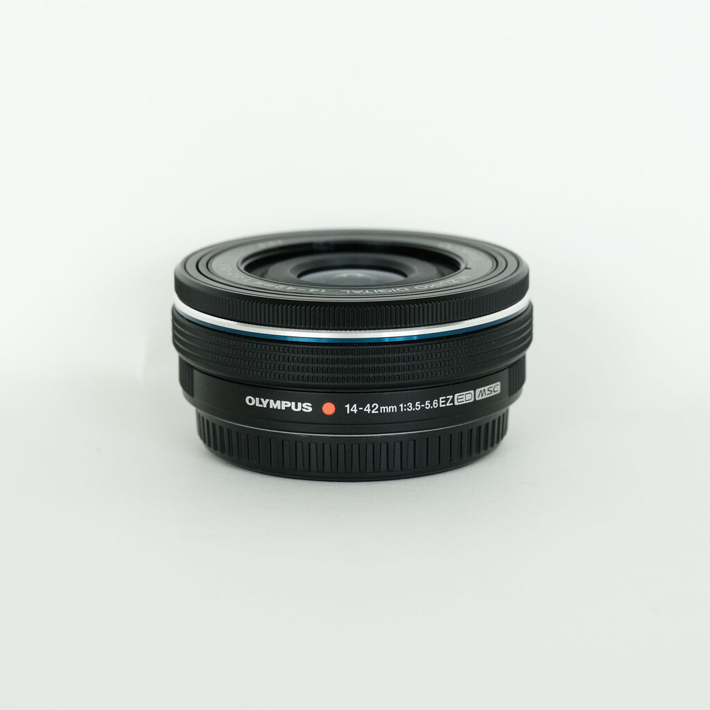 OLYMPUS M.ZUIKO DIGITAL ED 14-42mm F3.5-5.6 EZ ブラック