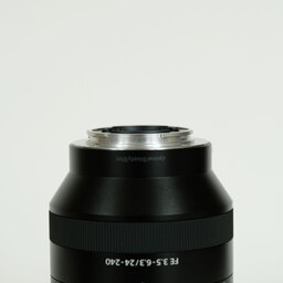 SONY FE 24-240mm F3.5-6.3 OSS SEL24240