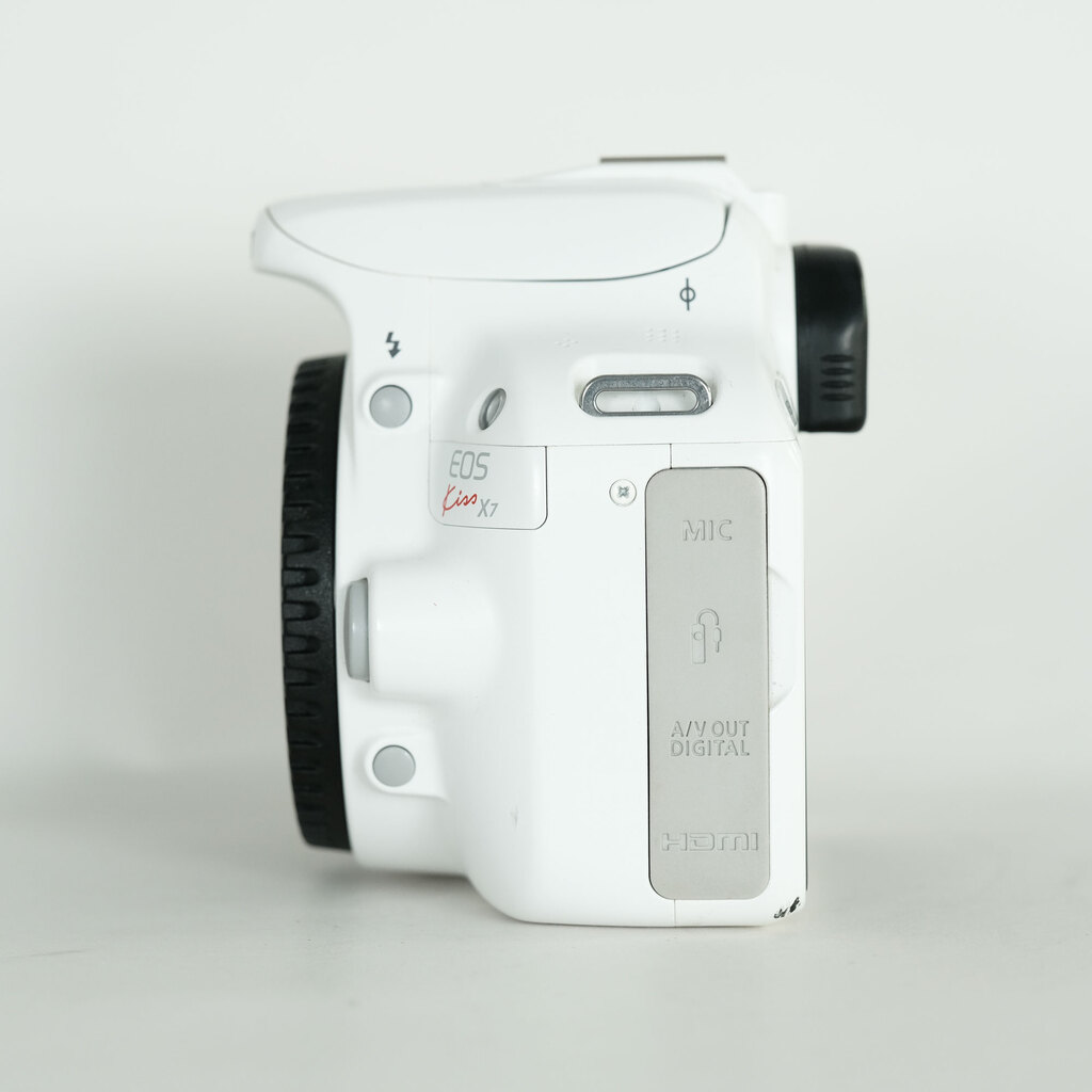 Canon EOS Kiss X7 ボディ ホワイト