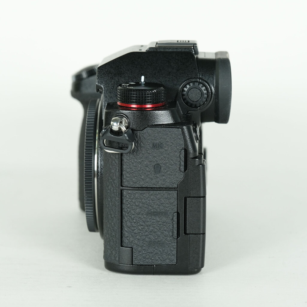 Panasonic LUMIX DC-S5 [�{�f�B]