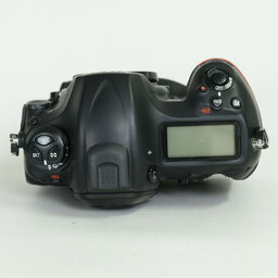Nikon D5