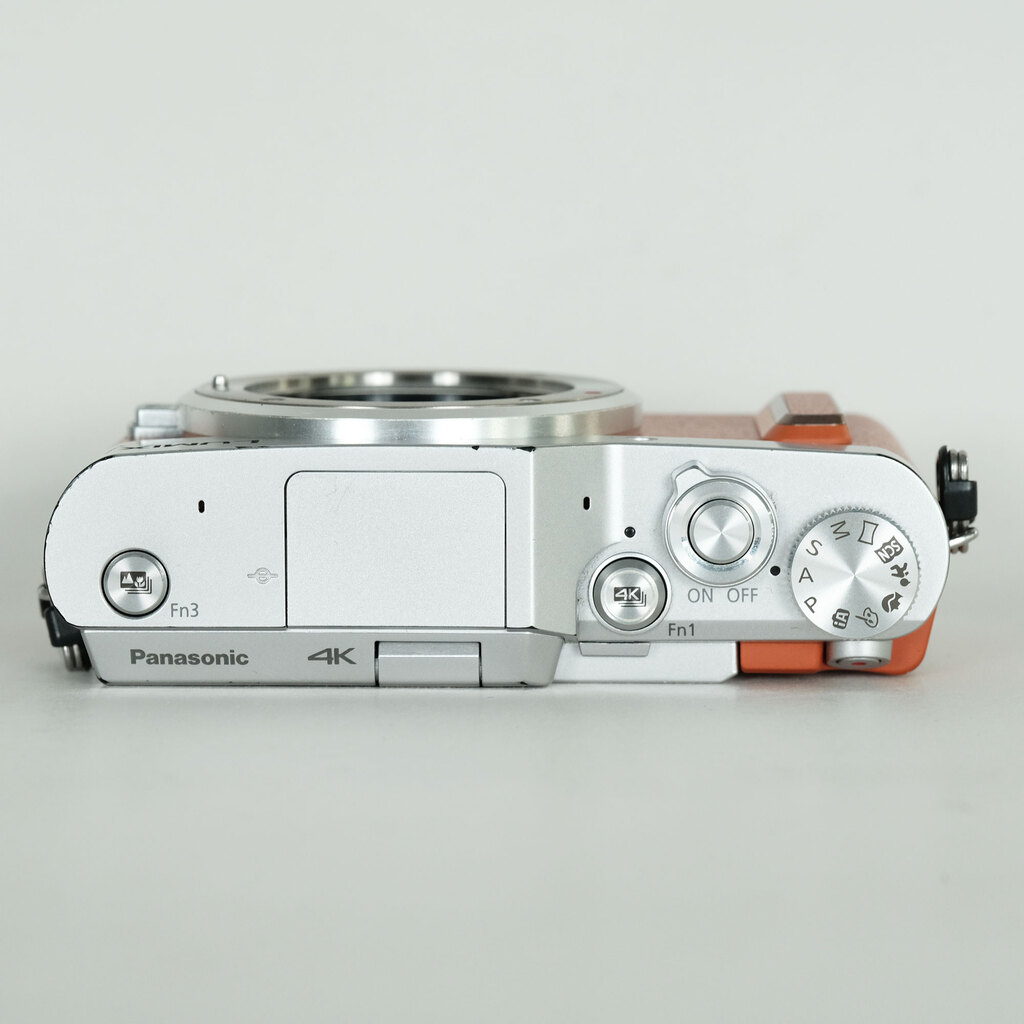 Panasonic LUMIX DC-GF10 ボディ オレンジ