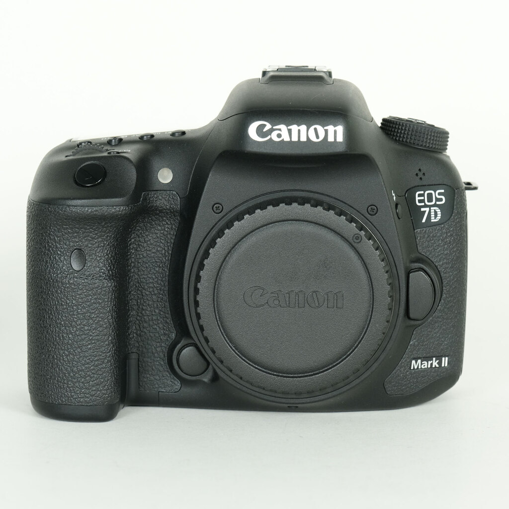 Canon EOS 7D Mark II Canon EOS 7D Mark II