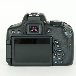 Canon EOS Kiss X8i