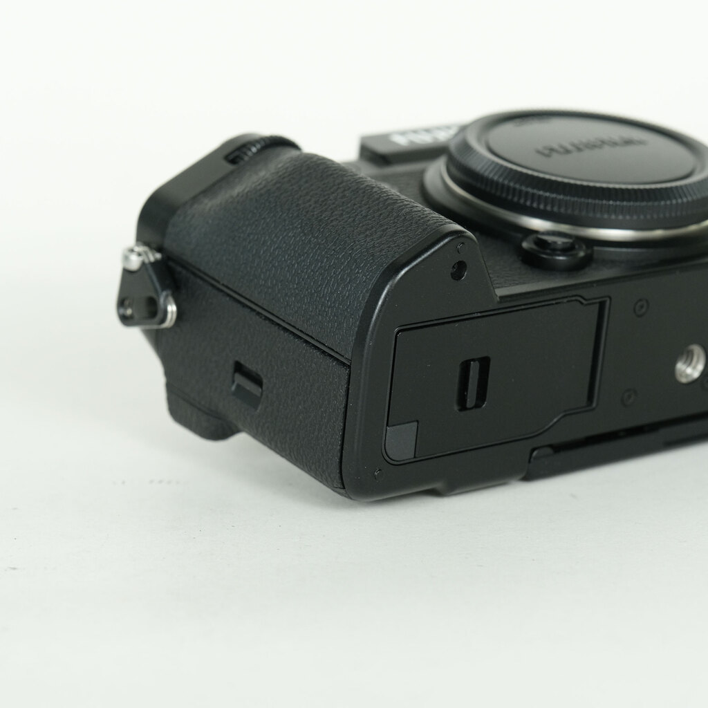 FUJIFILM X-T5