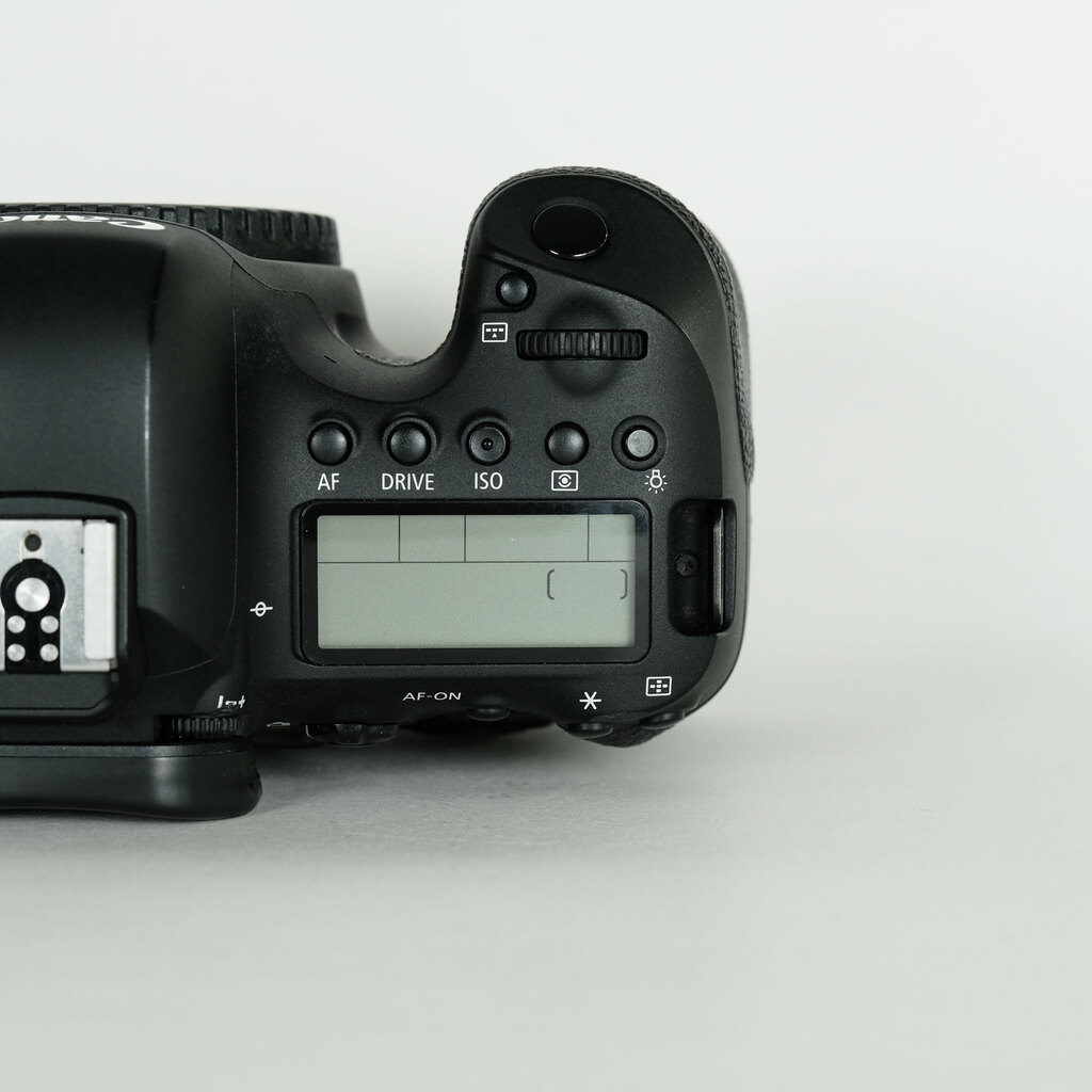 Canon EOS 6D Mark II