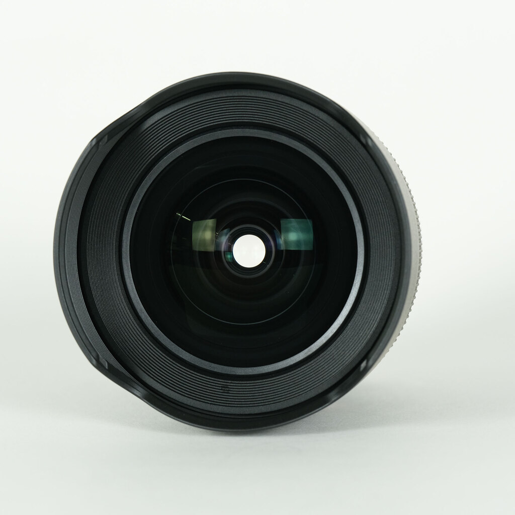 SONY FE 14mm F1.8 GM SEL14F18GMの出品 | ONE SCENE（ワンシーン）