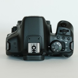 Canon EOS Kiss X10i