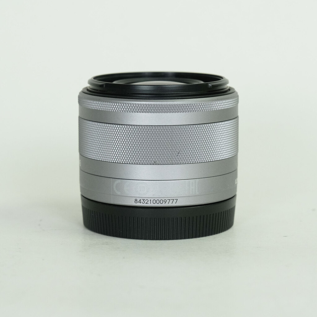 Canon EF-M15-45mm F3.5-6.3 IS STM Canon EF-M15-45mm F3.5-6.3 IS STM
