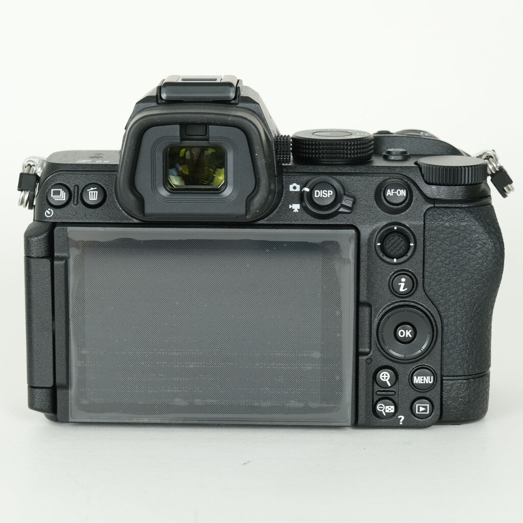 Nikon Z5II [�{�f�B]