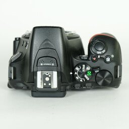 Nikon D5500