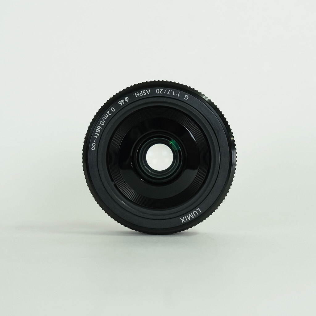 Panasonic LUMIX G 20mm F1.7 II ASPH. Panasonic LUMIX G 20mm F1.7 II ASPH.