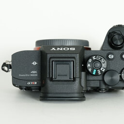 SONY α7RIV ボディ ILCE-7RM4A   【後期モデル 液晶下部にSONYロゴなし】