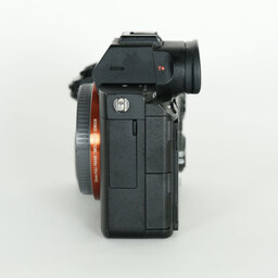 SONY α7 III（ILCE-7M3）