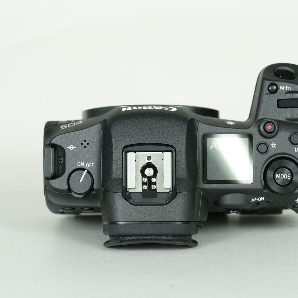 Canon EOS R5 Canon EOS R5