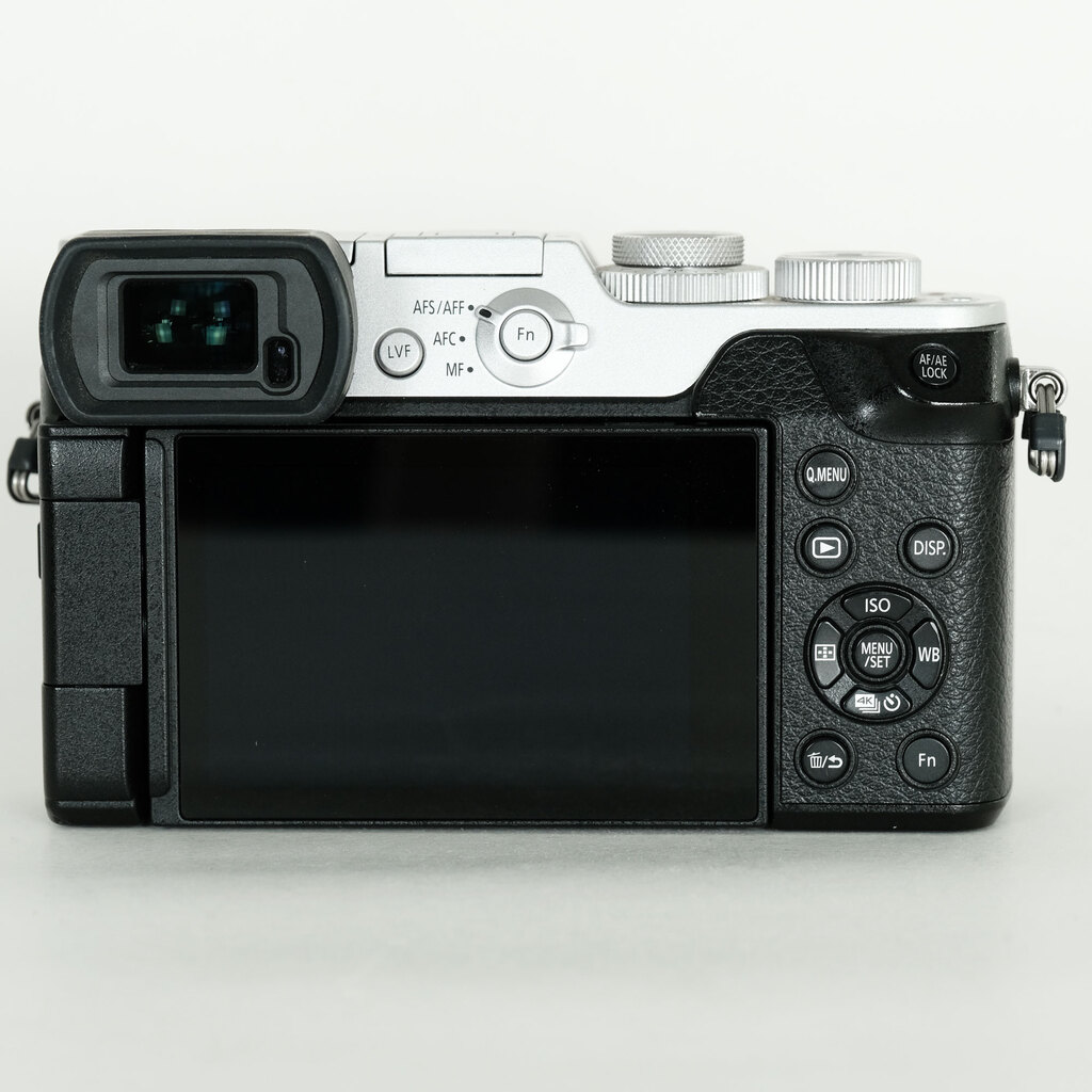 Panasonic LUMIX DMC-GX8 ボディ シルバー