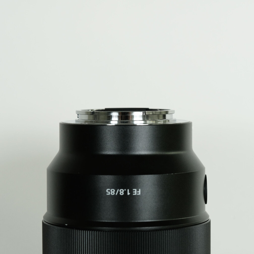 SONY FE 85mm F1.8 SEL85F18