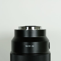 SONY FE 85mm F1.8 SEL85F18