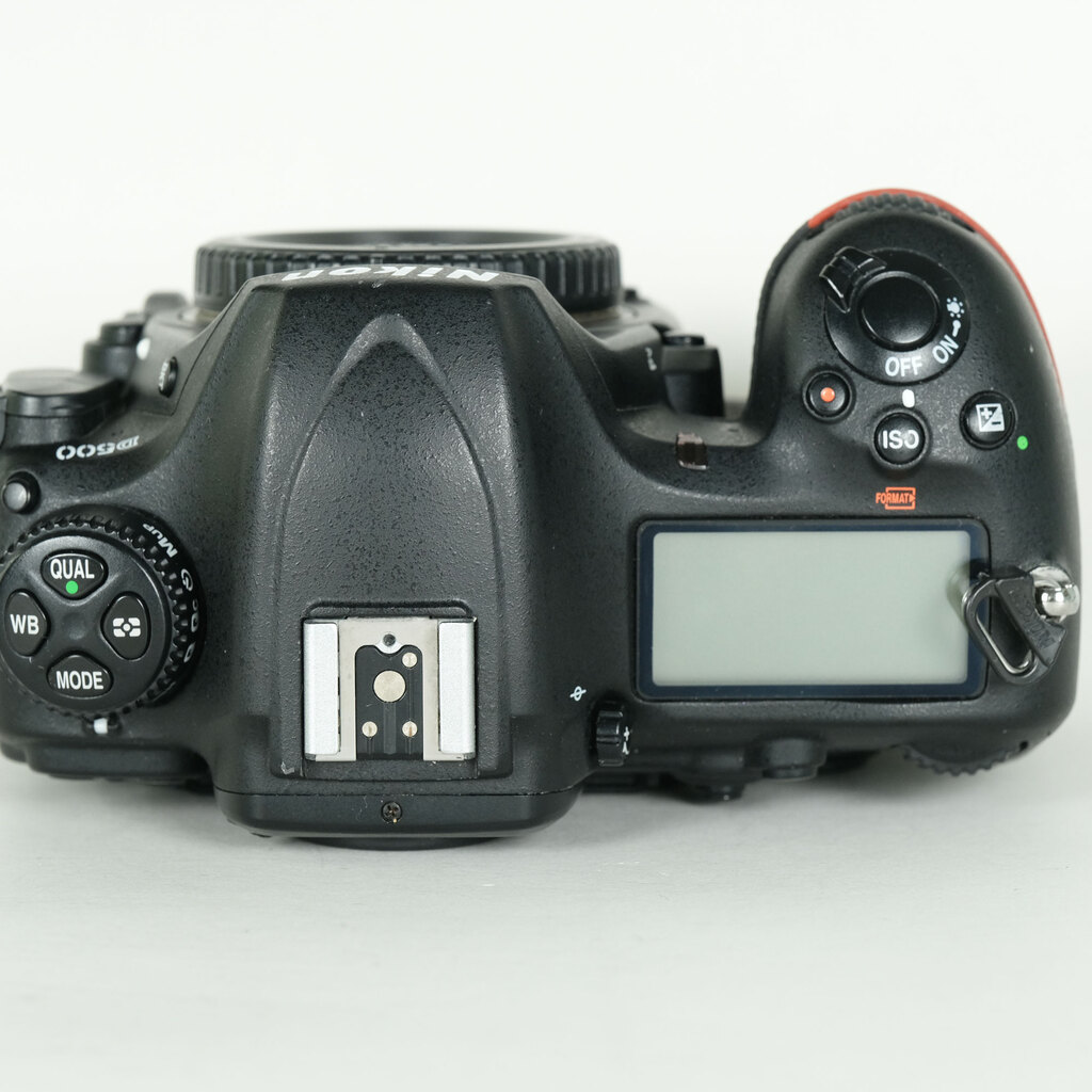 Nikon D500