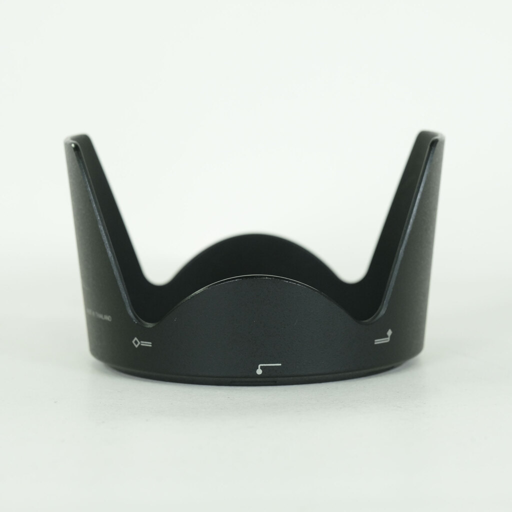 Nikon AF-S NIKKOR 28-300mm f/3.5-5.6G ED VR Nikon AF-S NIKKOR 28-300mm f/3.5-5.6G ED VR