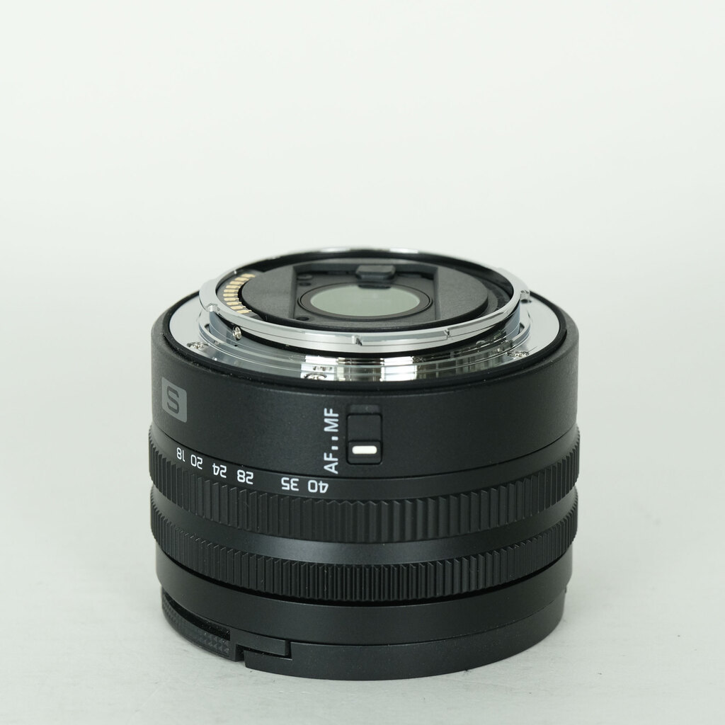 Panasonic LUMIX S 18-40mm F4.5-6.3の出品 | ONE SCENE（ワンシーン）