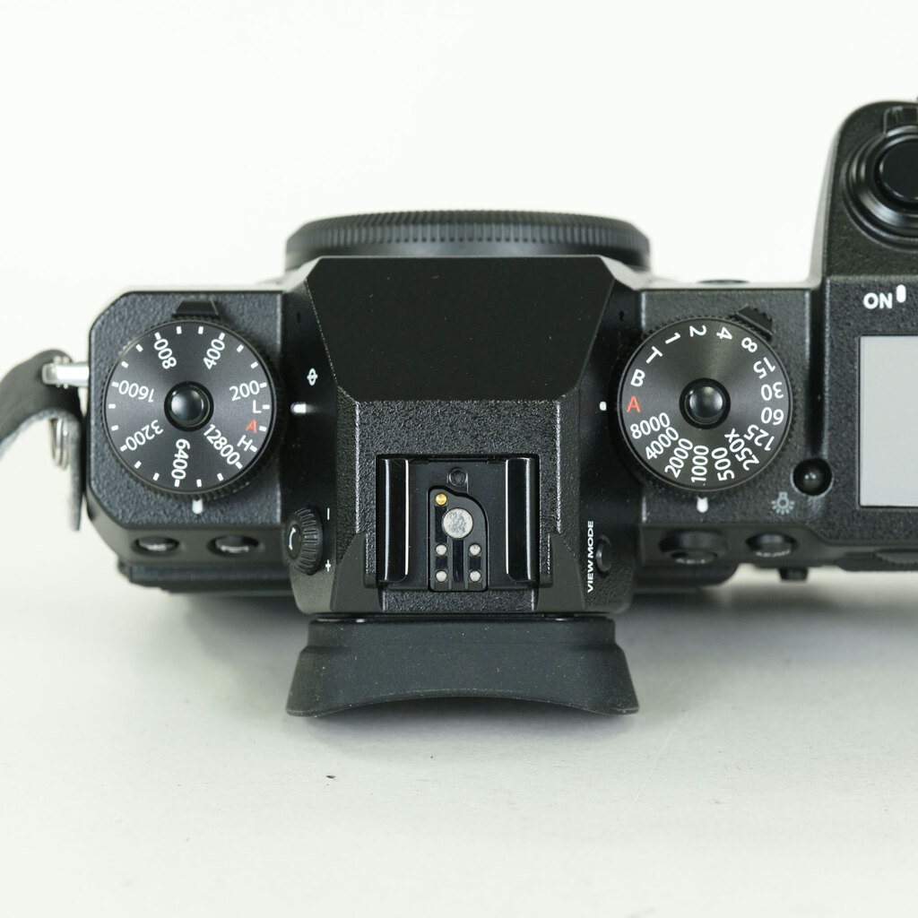 FUJIFILM X-H1 FUJIFILM X-H1