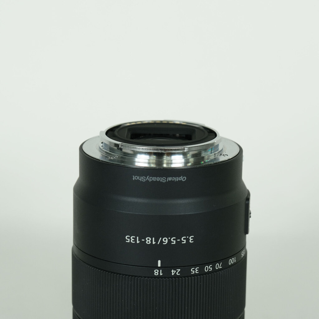 SONY E 18-135mm F3.5-5.6 OSS SEL18135の出品 | ONE SCENE（ワンシーン）
