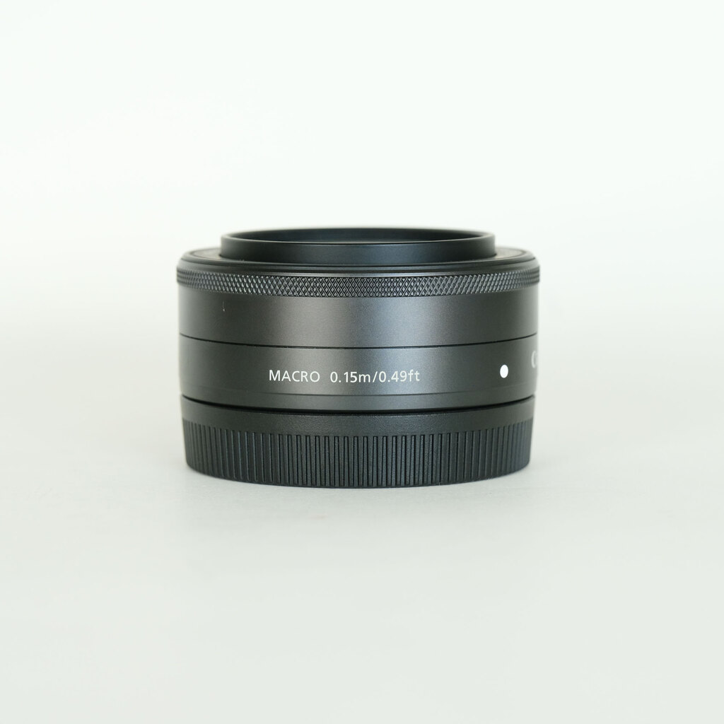 Canon EF-M22mm F2 STM