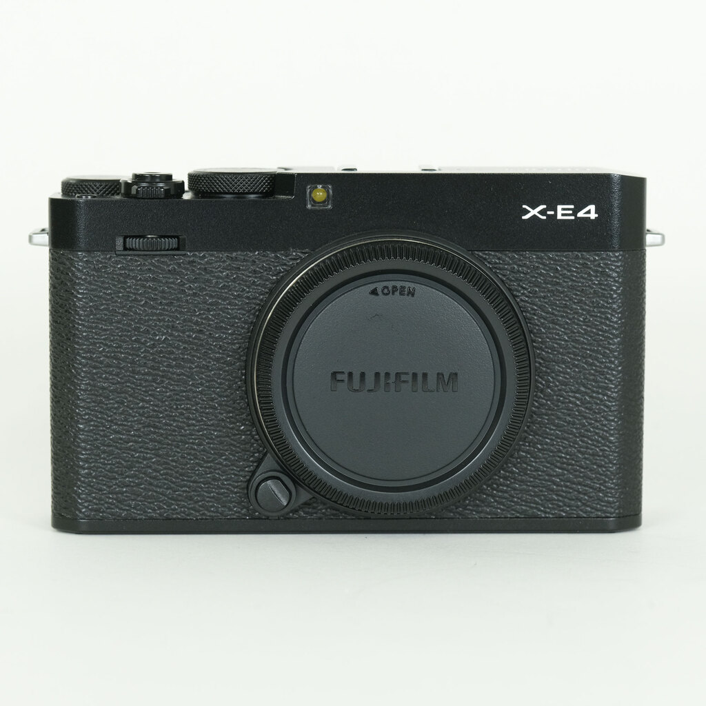 FUJIFILM X-E4