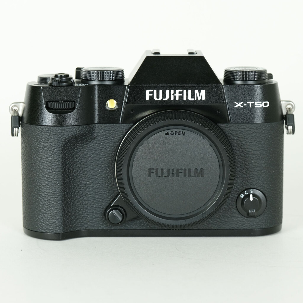 FUJIFILM X-T50
